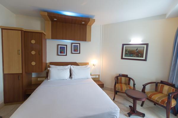 Empires Hotel Puri Exterior photo