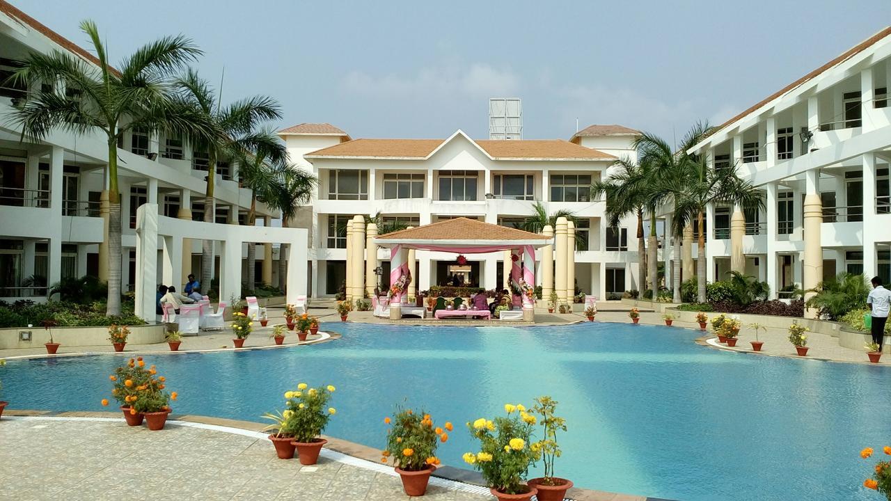 Empires Hotel Puri Exterior photo