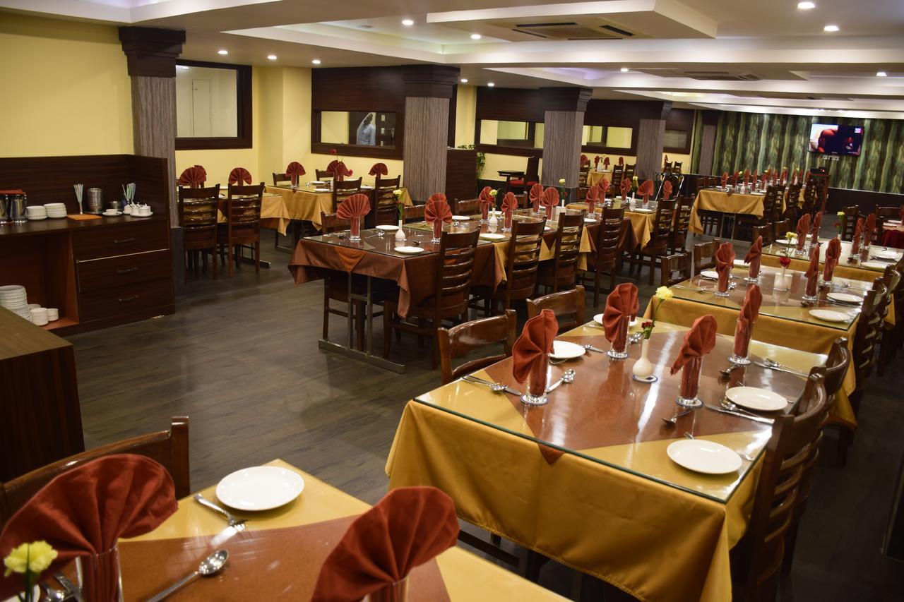 Empires Hotel Puri Exterior photo